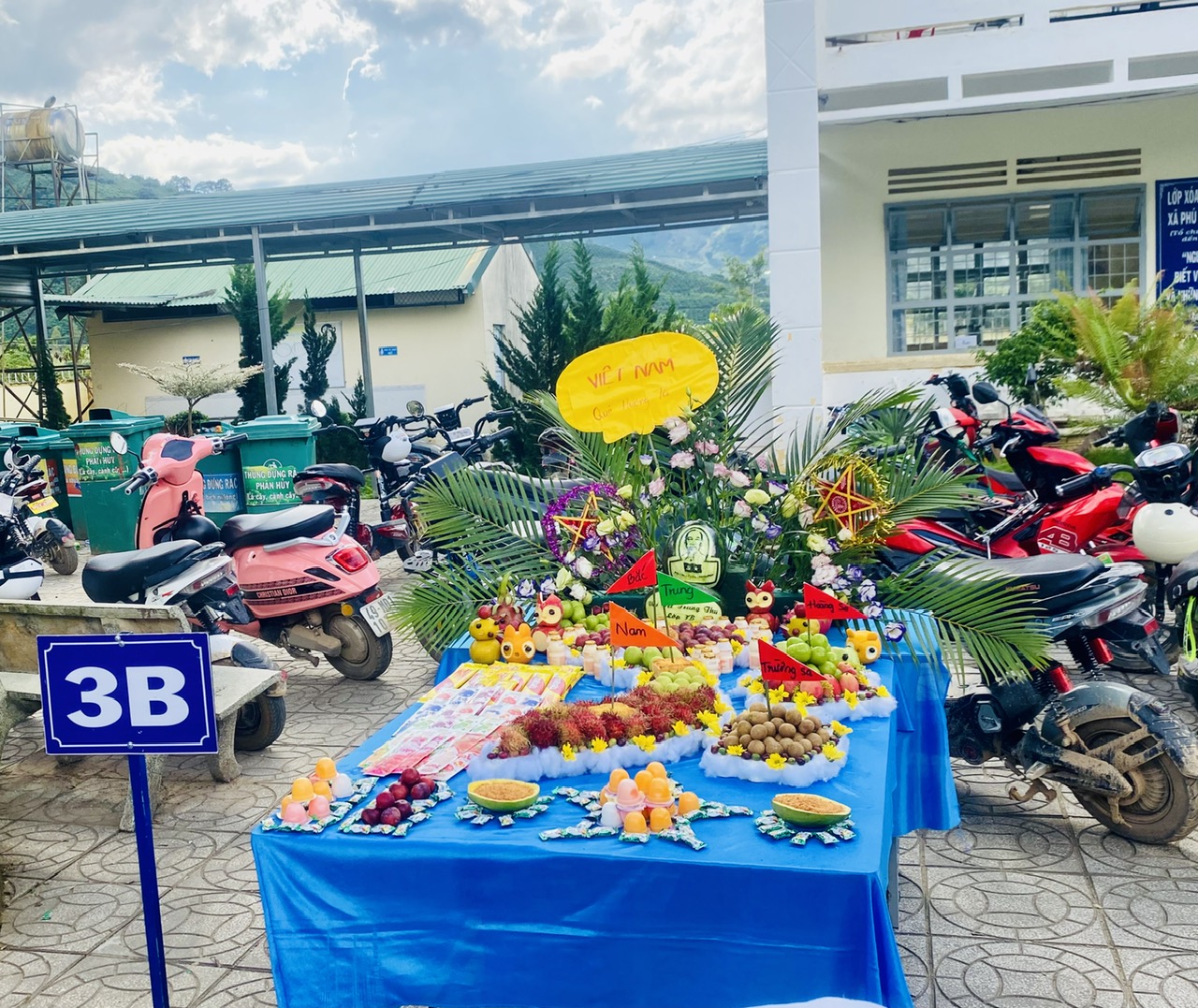 Hoạt động làm mâm quả tết trung thu